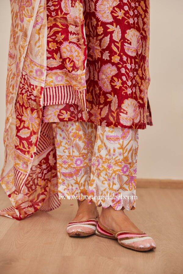 "Vedika" Red Scalloped Hand Block Printed Chanderi Suit Set (3pc) - Image 4