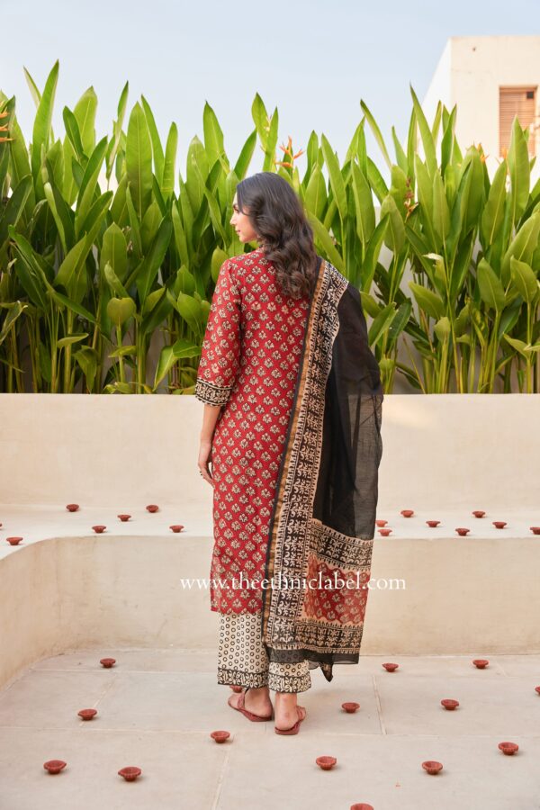 "Saarang" Bagru Hand Block Printed Chanderi Suit Set(3pc) - Image 3