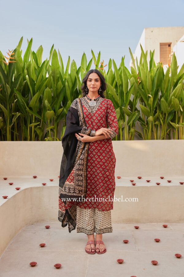 "Saarang" Bagru Hand Block Printed Chanderi Suit Set(3pc) - Image 4