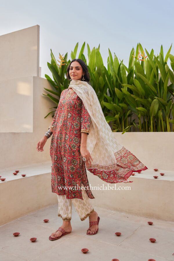 "Sukani" Cotton Kurta Set with Cotton Dupatta(3pc) - Image 6