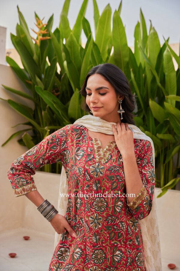 "Sukani" Cotton Kurta Set with Cotton Dupatta(3pc) - Image 2