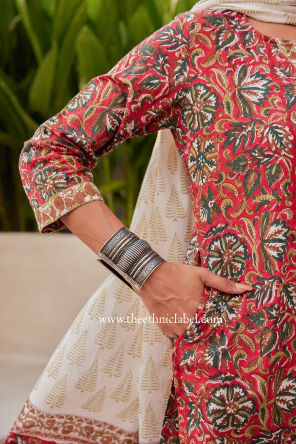 "Sukani" Cotton Kurta Set with Cotton Dupatta(3pc) - Image 4